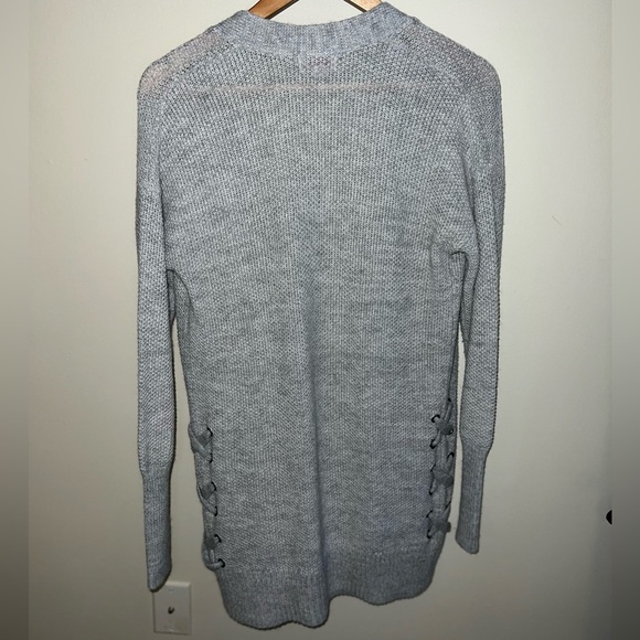 SO Medium Women’s Long Grey Knitted Cardigan with Pockets - Picture 3 of 6